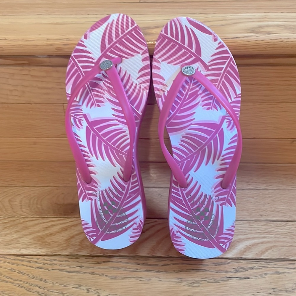 Vince Camuto Pink Palm Leaves Tropical Design Slippers Size 9 ExcellentCondition